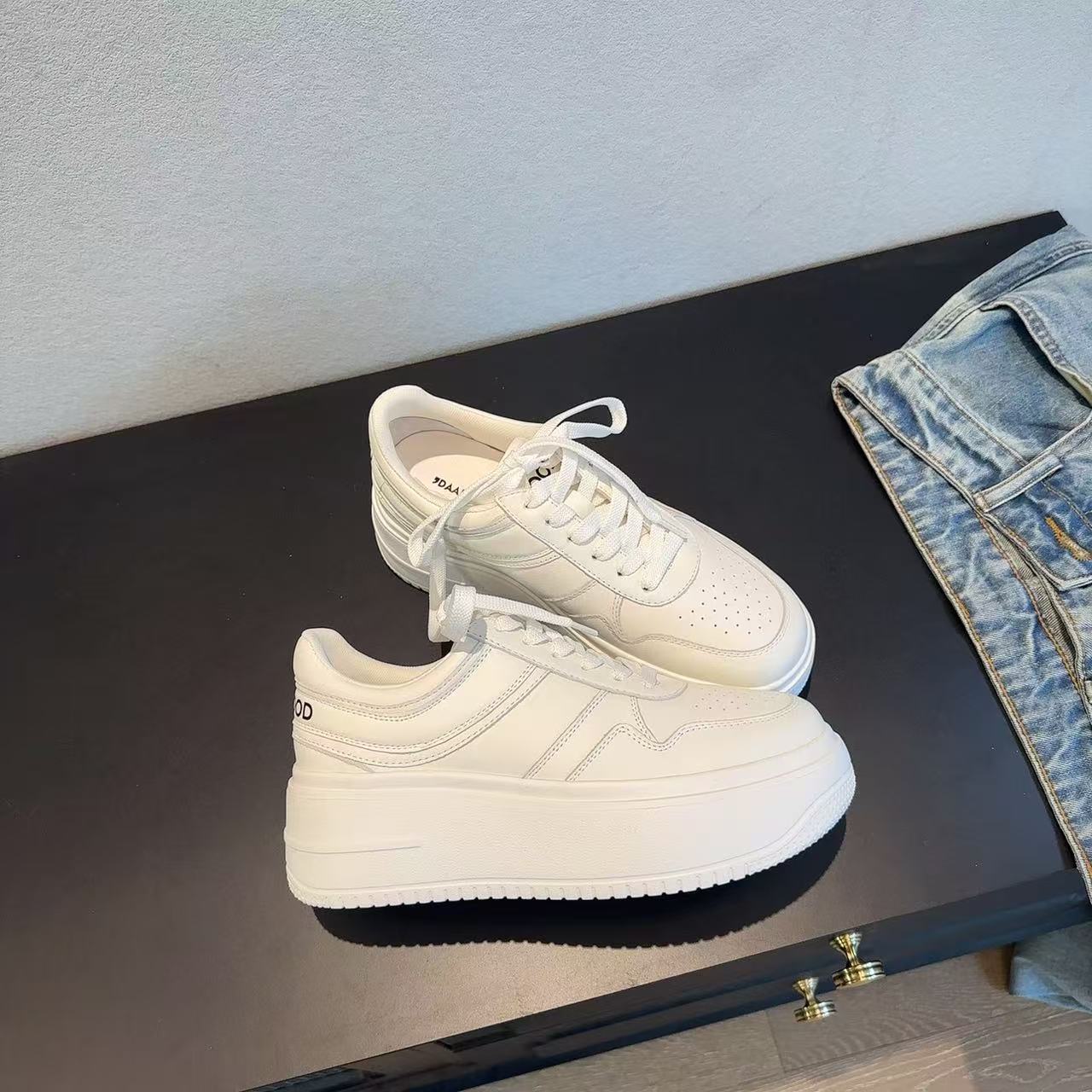 DAABAE GOOD 白色厚底增高真皮小白鞋百搭休闲板鞋 跟高6CM 8331