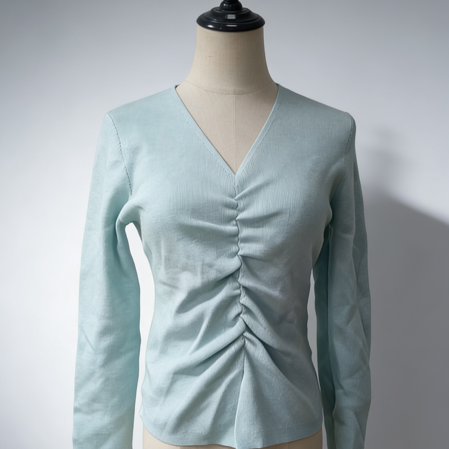 韩版温柔风V领褶皱修身针织长袖女显瘦百搭气质内搭上衣设计感