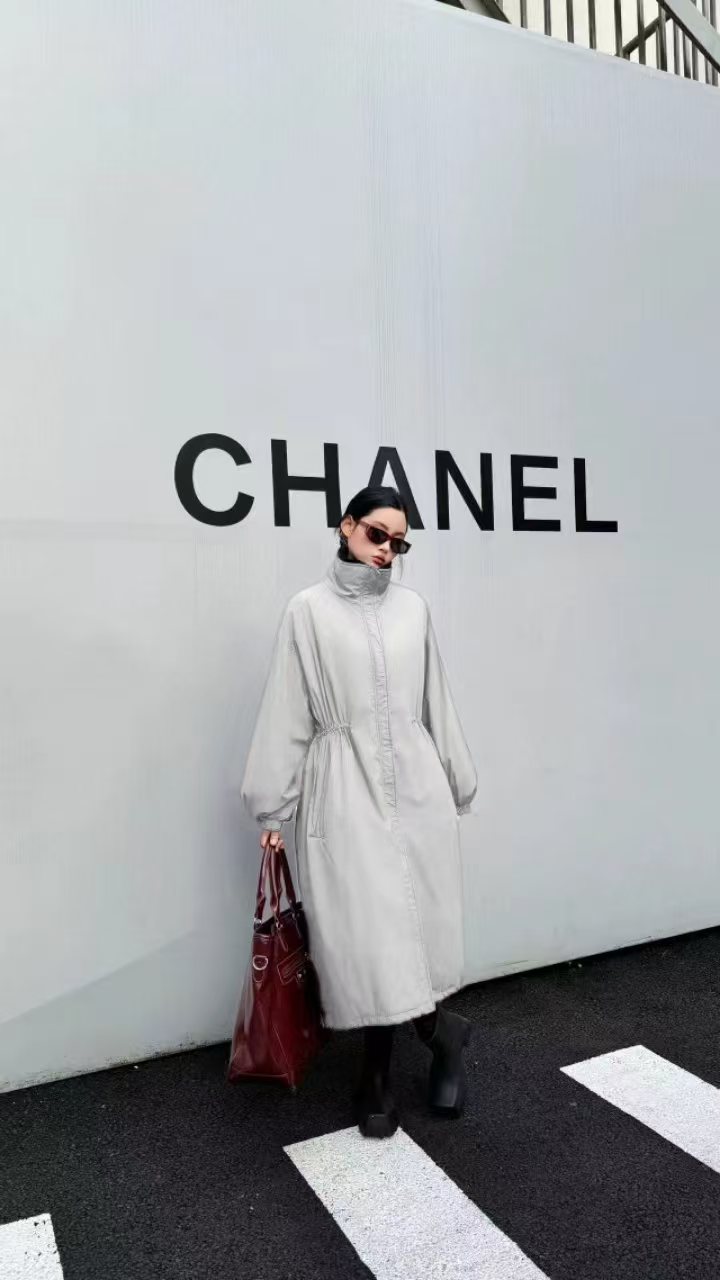 2025新款独家款式设计50鹅绒日韩风慵懒类型女款羽绒风衣