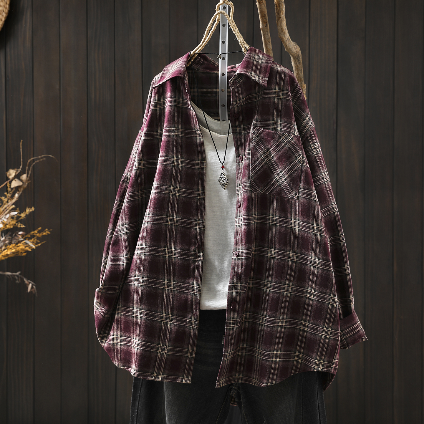 2025独特超好看衬衫女秋季新款纯棉红色磨毛格纹长袖文艺复古衬衣