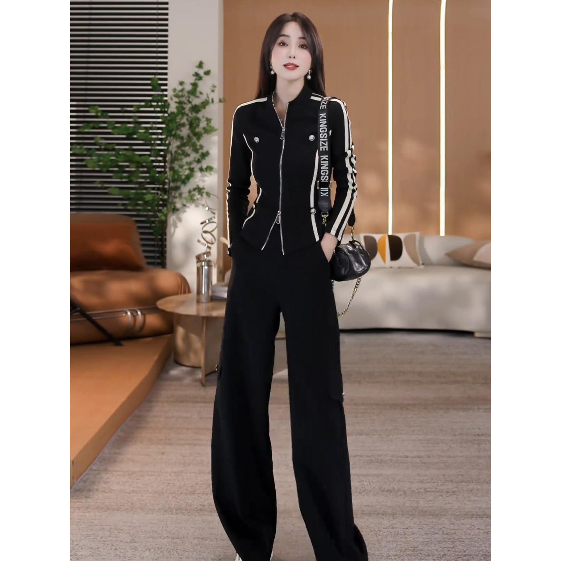 黑色休闲运动套装女秋2025新款修身显瘦拼接拉链卫衣直筒裤两件套