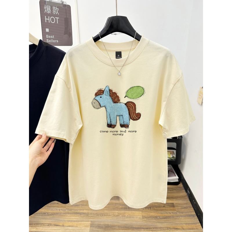 大码微胖纯棉短袖t恤女装休闲奶黄色体恤胖MM显瘦宽松设计感上衣