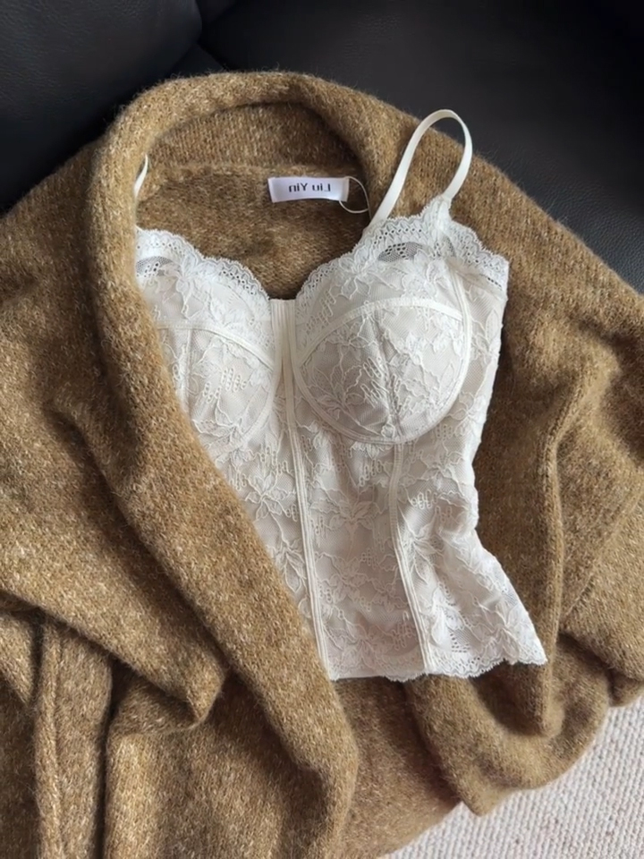 纯欲风蕾丝磨毛保暖带胸垫吊带背心女可外穿修身显瘦内搭打底上衣