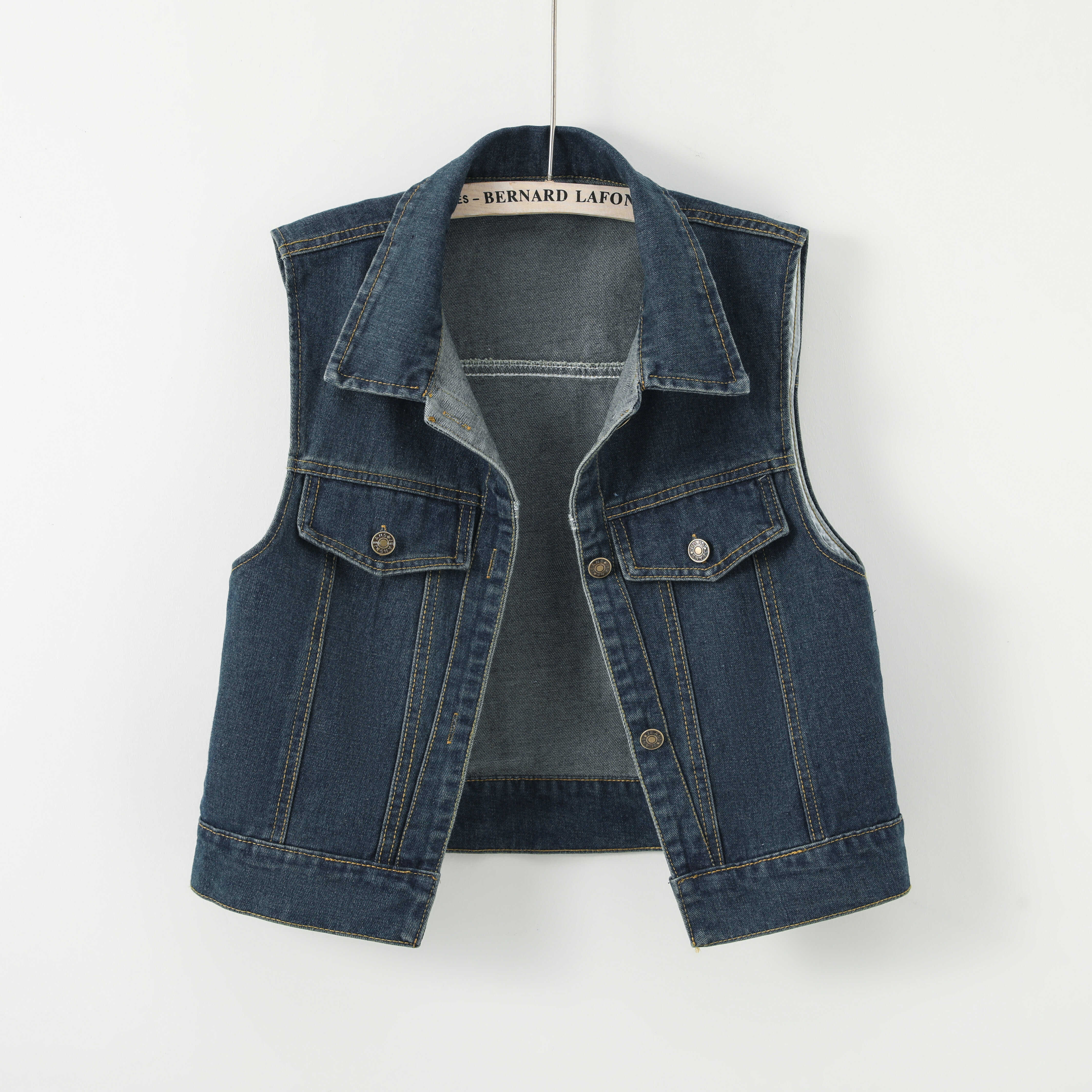 2025夏季新款牛仔马甲女港风复古无袖背心夹克外套设计感百搭怀旧