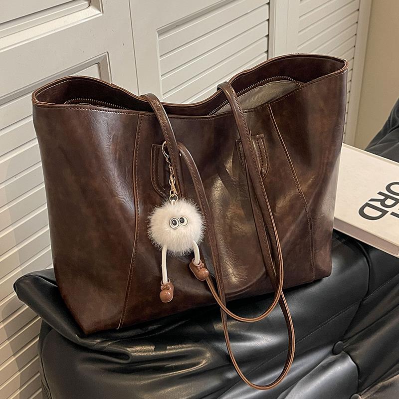 范哲萨包包女大容量2025新款秋冬大学生女包18-20岁单肩通勤托特