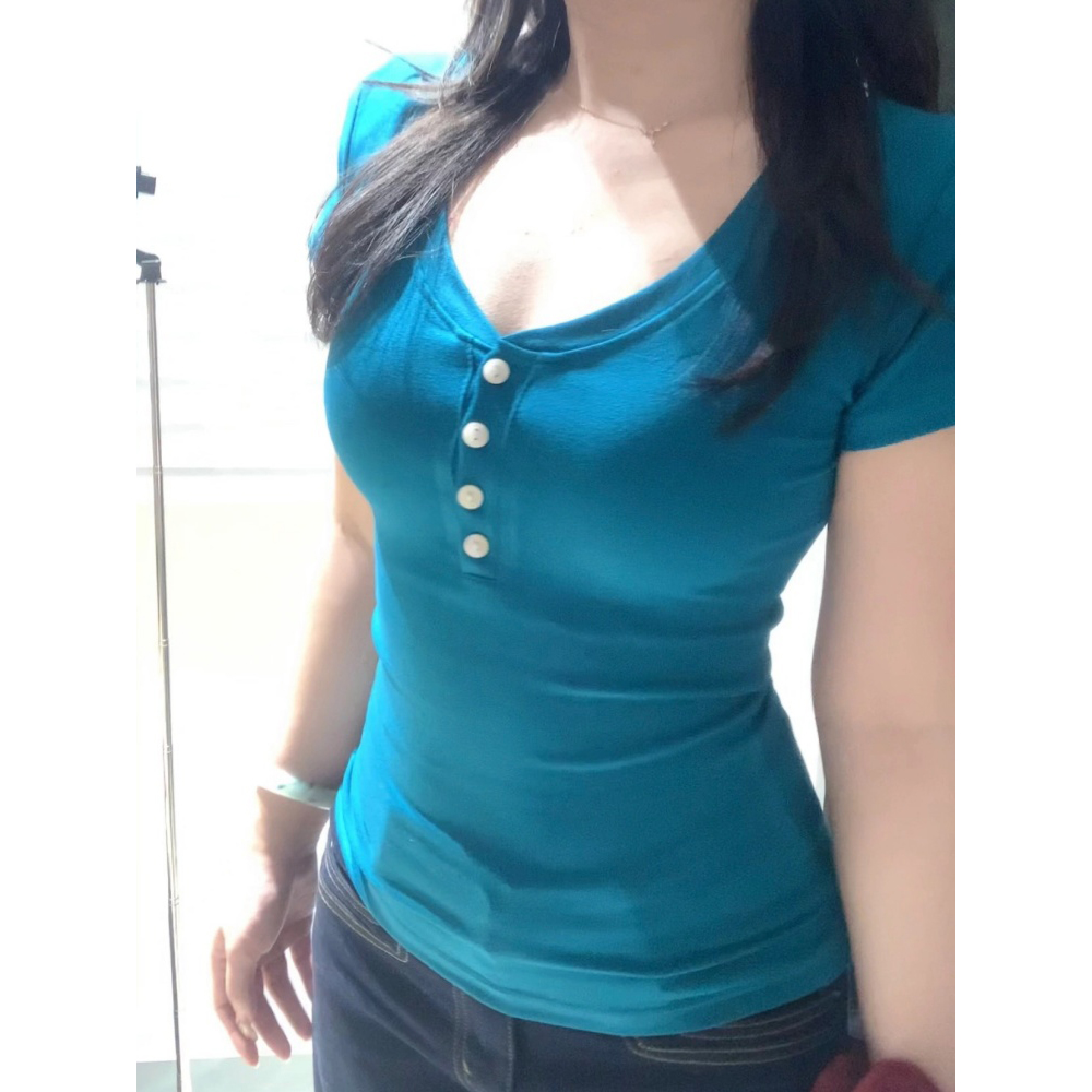 奥特莱斯~官网特价孔雀蓝辣妹正肩短袖t恤女夏纯欲风收腰显瘦上衣