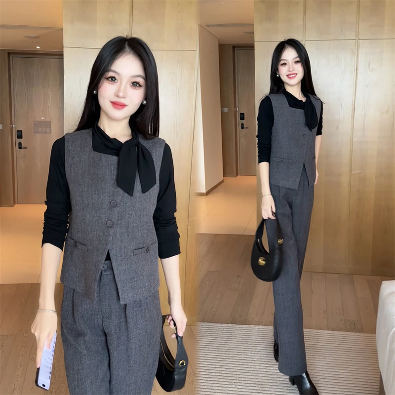 休闲时尚减龄套装女秋季新款气质马甲打底衫直筒裤显瘦遮肉三件套