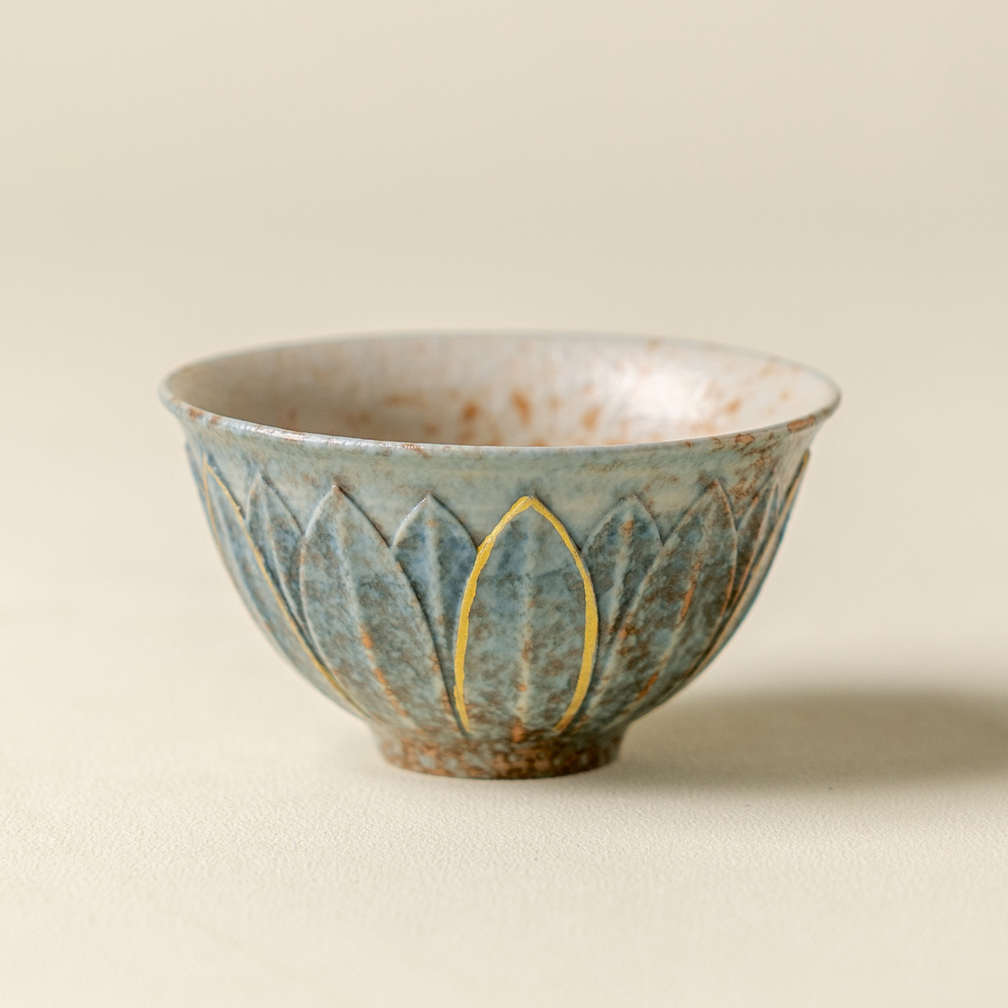 禾念焦糖陶瓷花瓣杯品茗杯功夫茶具宽口普洱喝茶杯描金花瓣杯高档