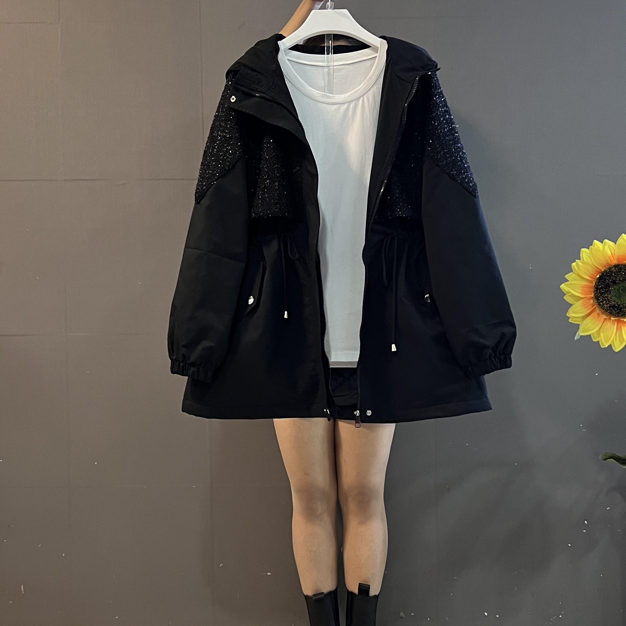 秋季新款洋气连帽拼接长袖亮丝抽绳显瘦遮肚百搭加棉风衣外套