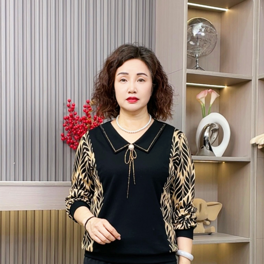 长袖豹纹宽松型钉珠中老年女装时尚秋季妈妈装春秋季百搭高档