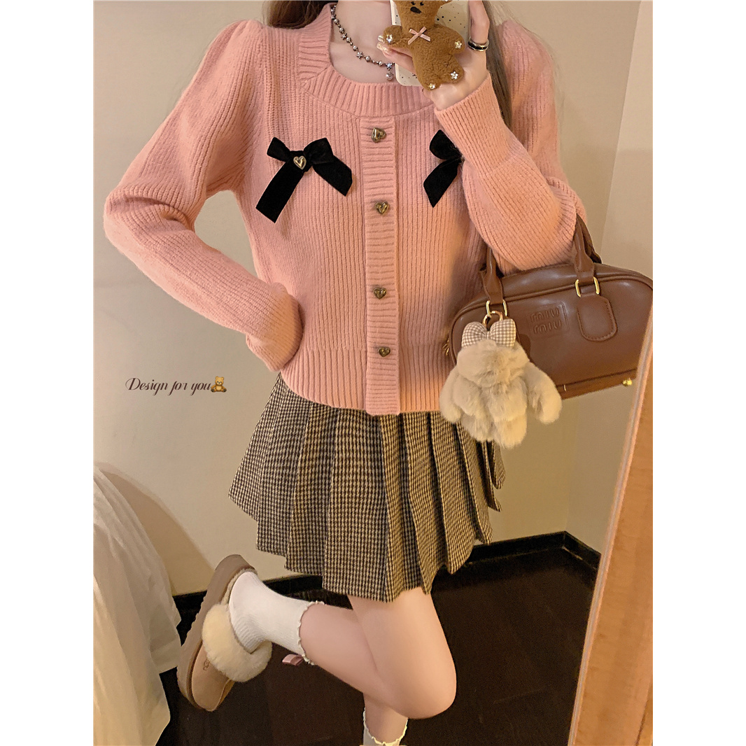 小香风方领立体蝴蝶结泡泡袖爱心针织厚实毛衣秋冬季洋气穿搭时髦