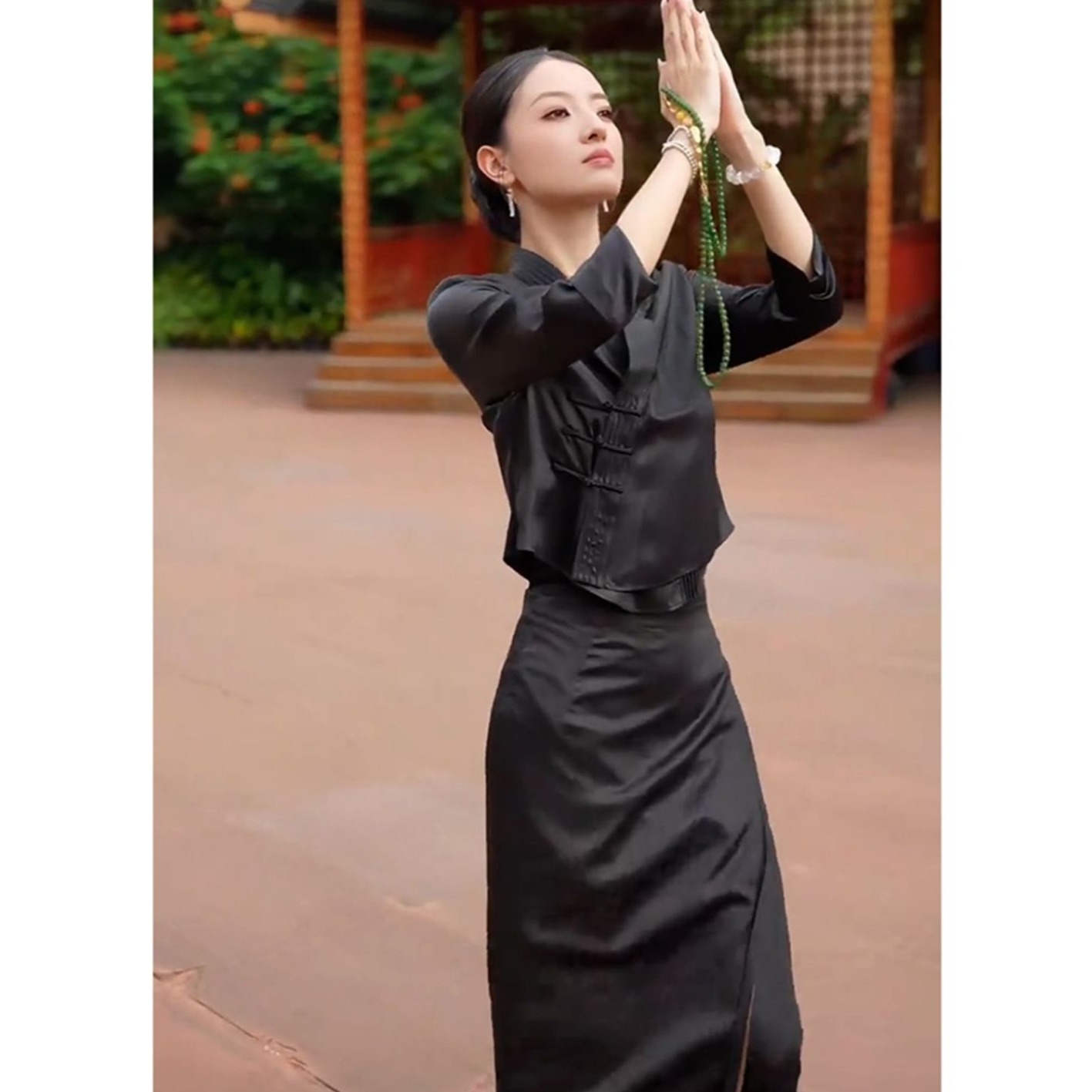新中式国风穿搭一整套轻奢高级感名媛气质大方得体黑色盘扣套装秋