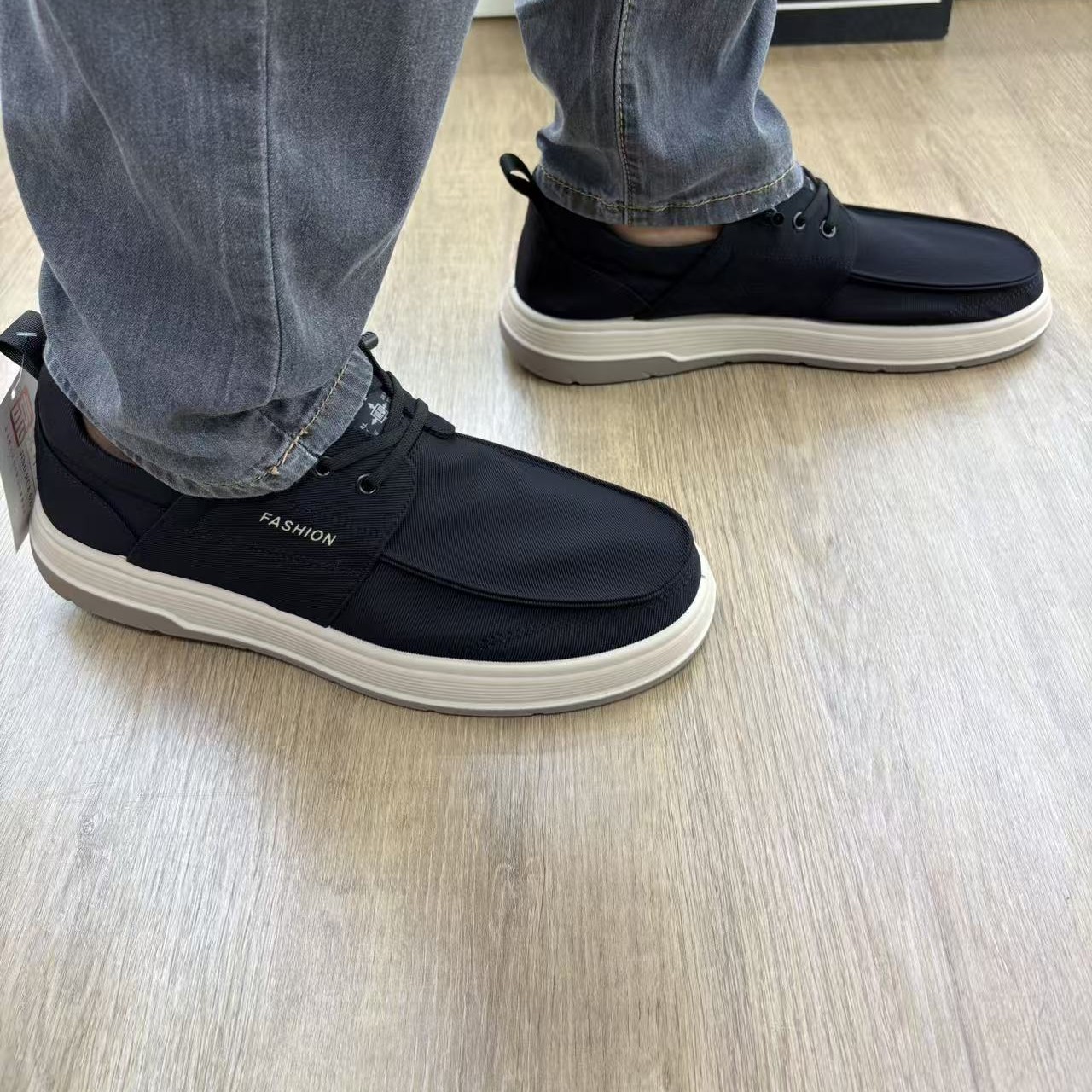 秋季新款男士布鞋防滑软底鞋舒适时尚透气轻便系带休闲布鞋老北京