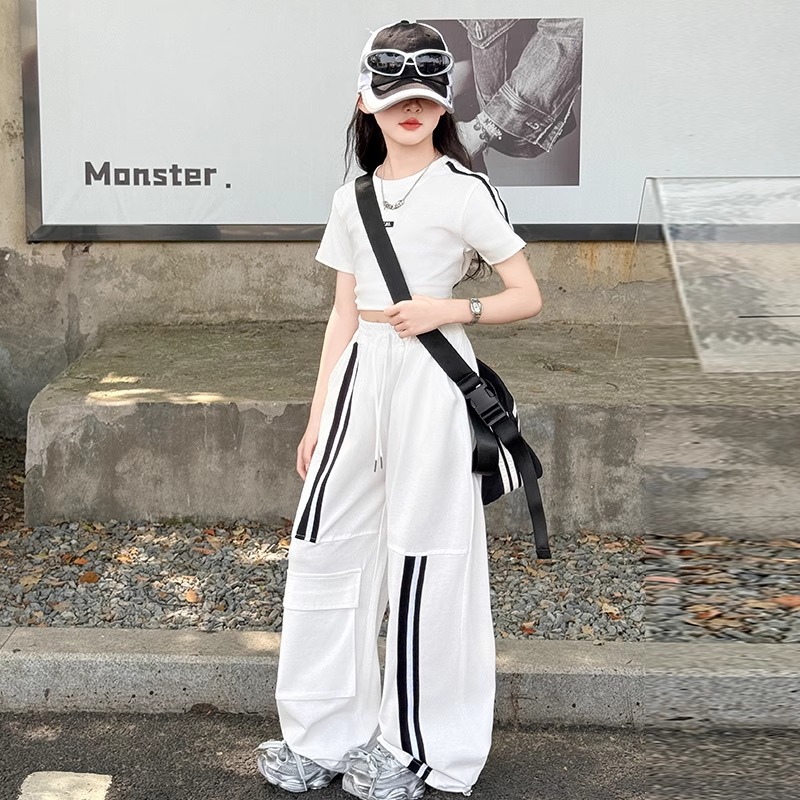 女童夏日运动套装2025新款女大童夏季网红炸街短袖t恤休闲两件套