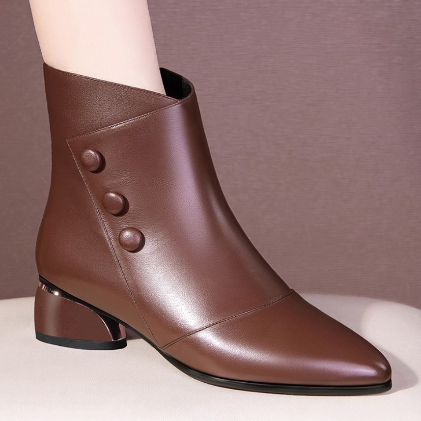 秋冬季软真皮粗跟短靴女马丁靴2025新款时尚百搭低跟大码靴子女靴