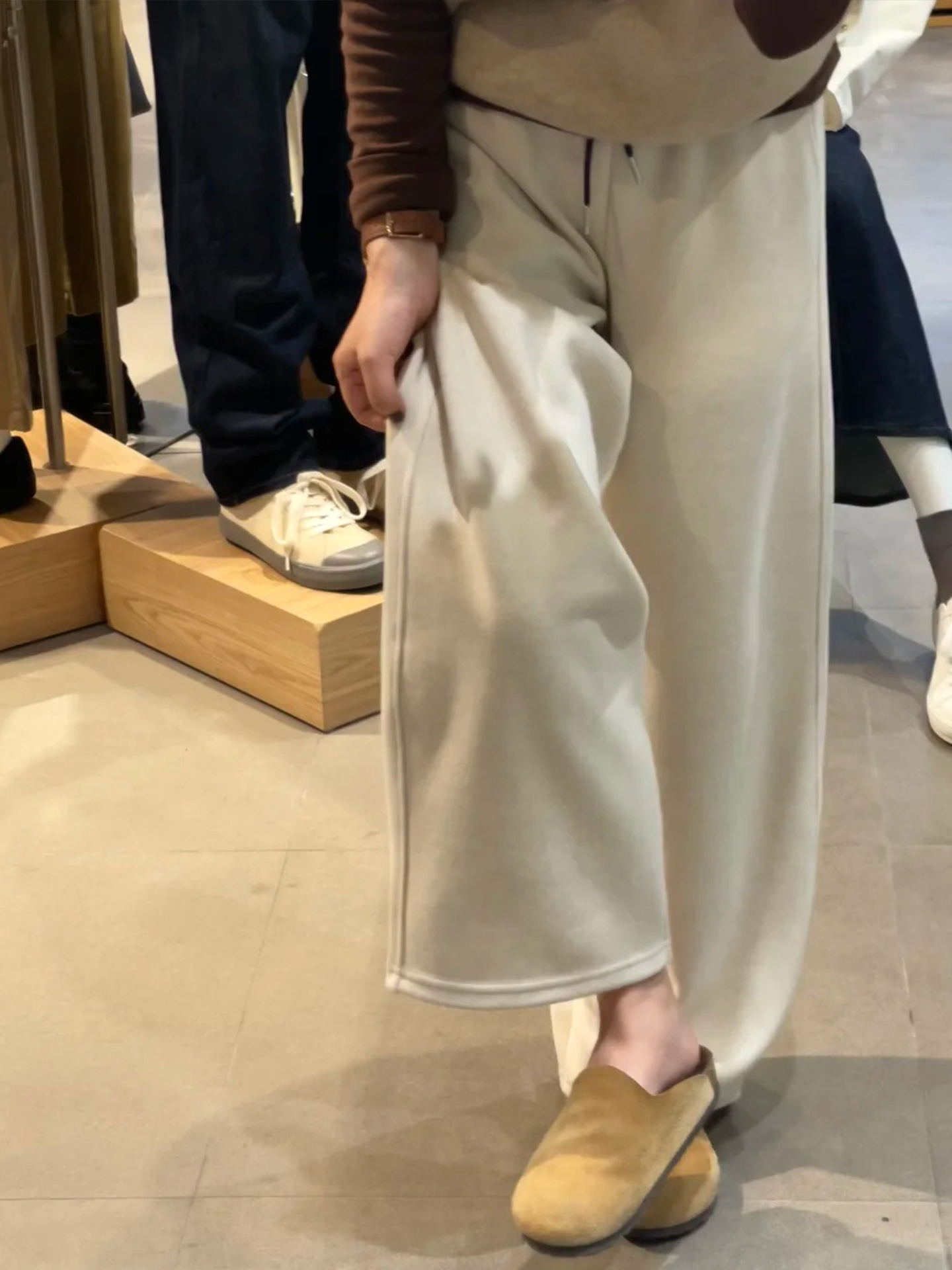 慵懒感米杏色毛呢阔腿裤女大码女装秋冬胖妹妹mm宽松直筒休闲裤子