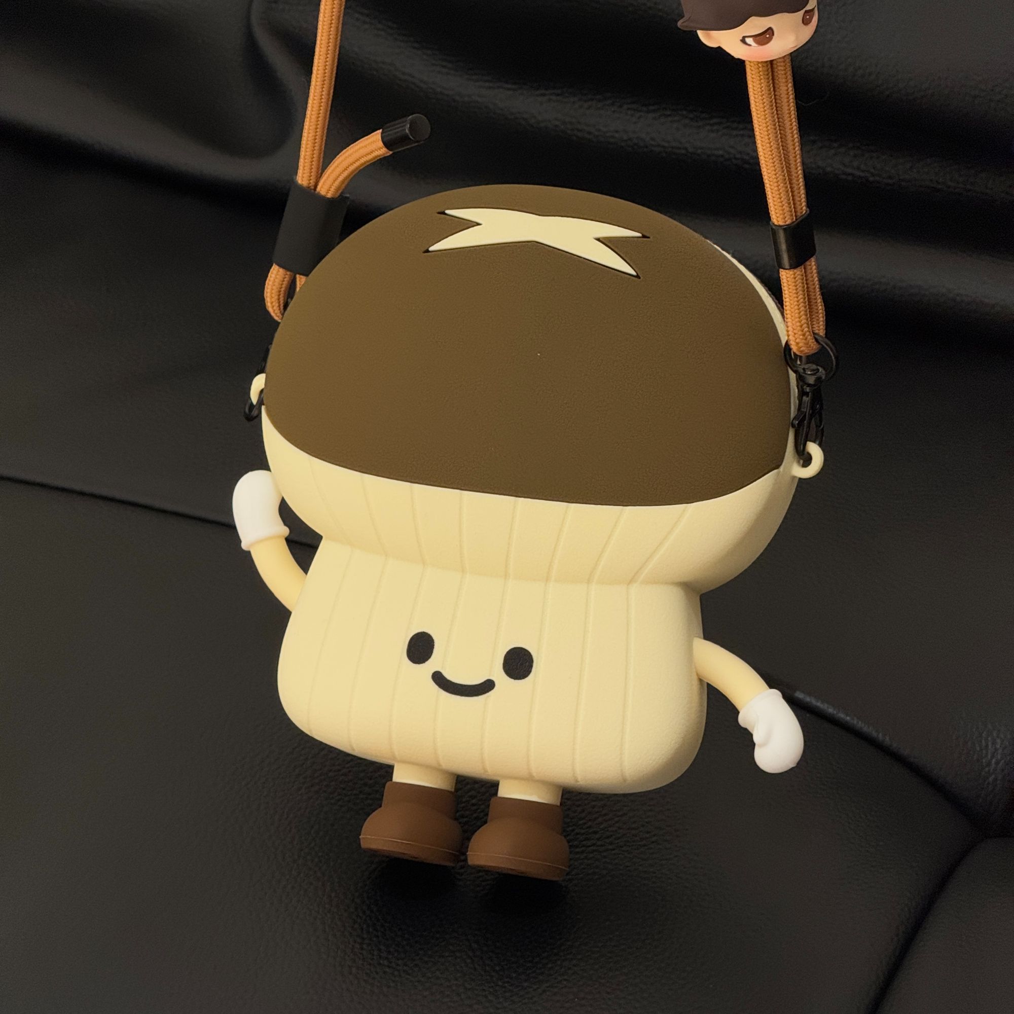 ANNAHOUSE蘑菇斜挎包蔬菜系列可爱零钱包单肩斜挎包创意手机包ZW