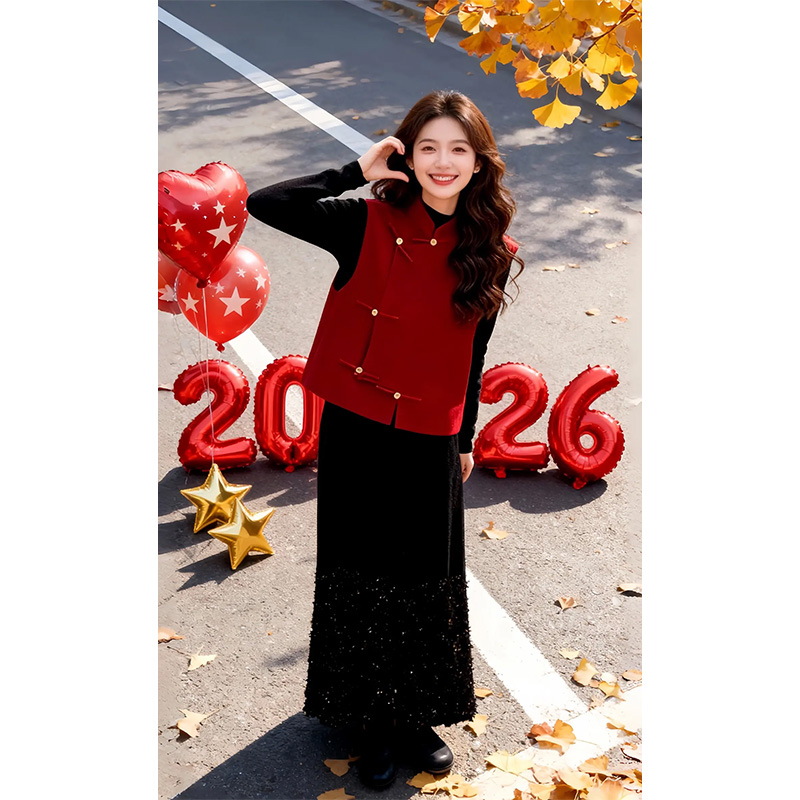 新中式气质国风红色马甲早春外穿叠穿打底衫半身裙三件套日常可穿