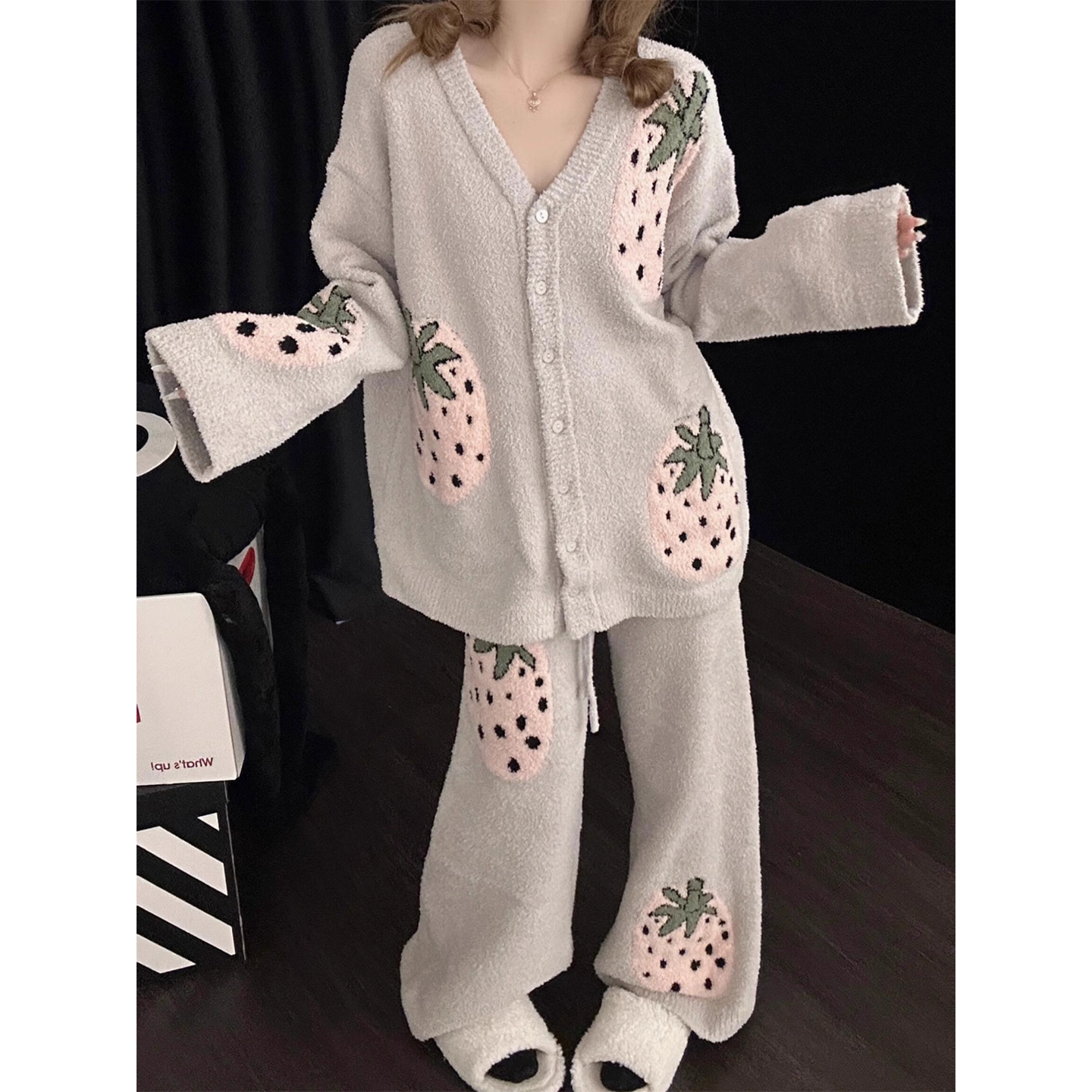 冬日甜美可爱卡通草莓印花睡衣女半边绒长袖长裤家居服套装可外穿