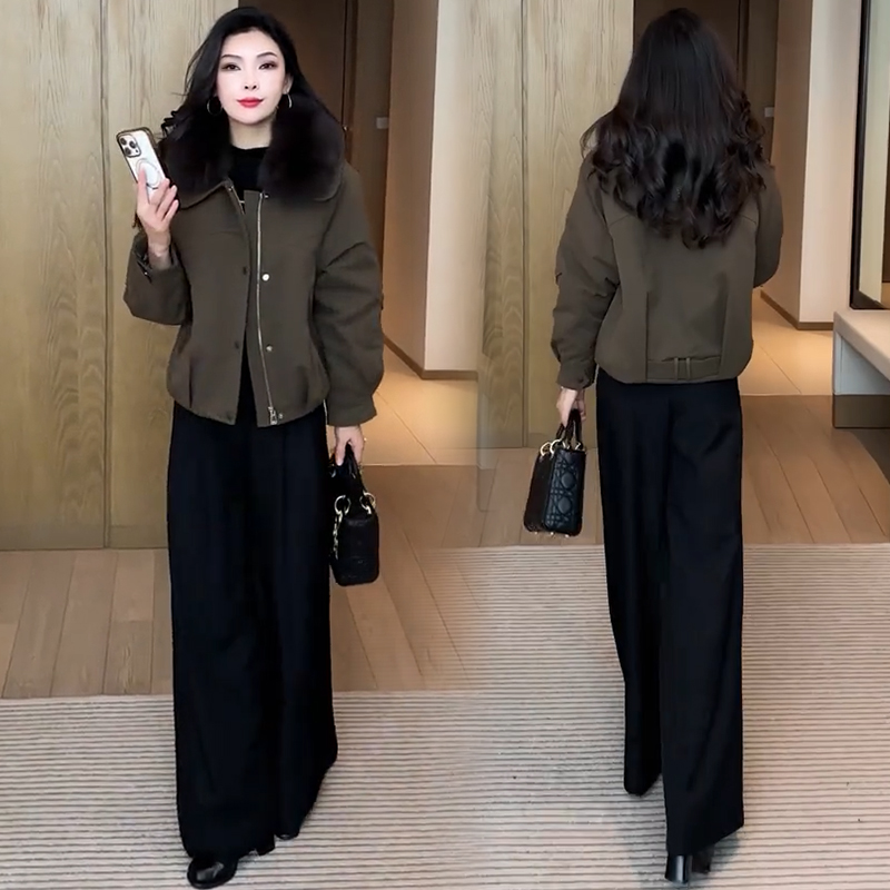 时尚保暖短款派克服棉服女2025冬季新款宽松中老年显瘦棉袄外套