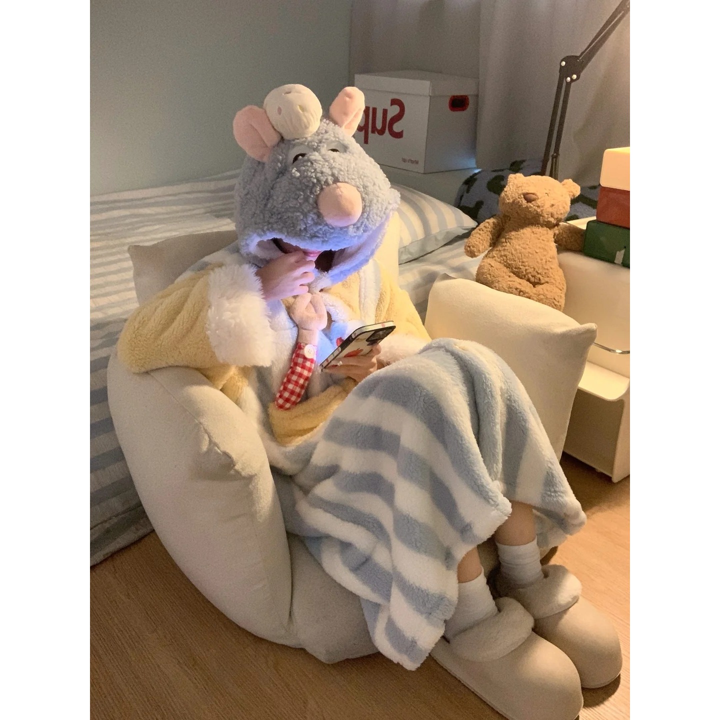 可爱料理鼠王条纹甜美珊瑚绒睡袍女秋冬款加绒加厚新款家居服睡袍