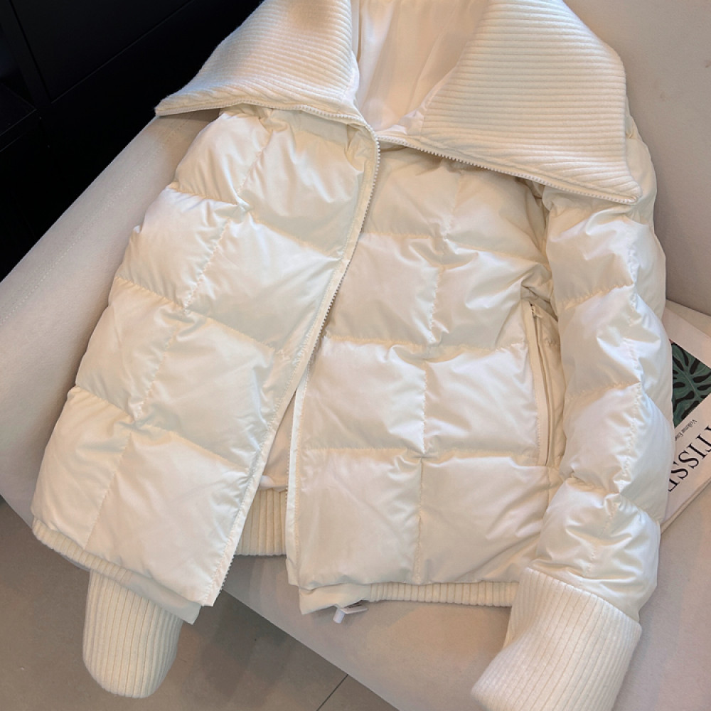 白色针织大翻领棉服2025年新款女装冬季宽松加厚保暖时尚短款外套