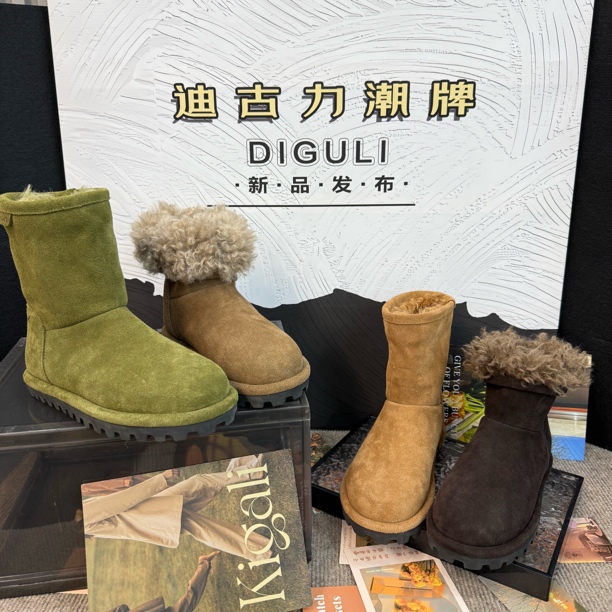 【迪古力】正品磨砂皮复古雪地靴超轻平底女短靴2025冬百搭时尚达