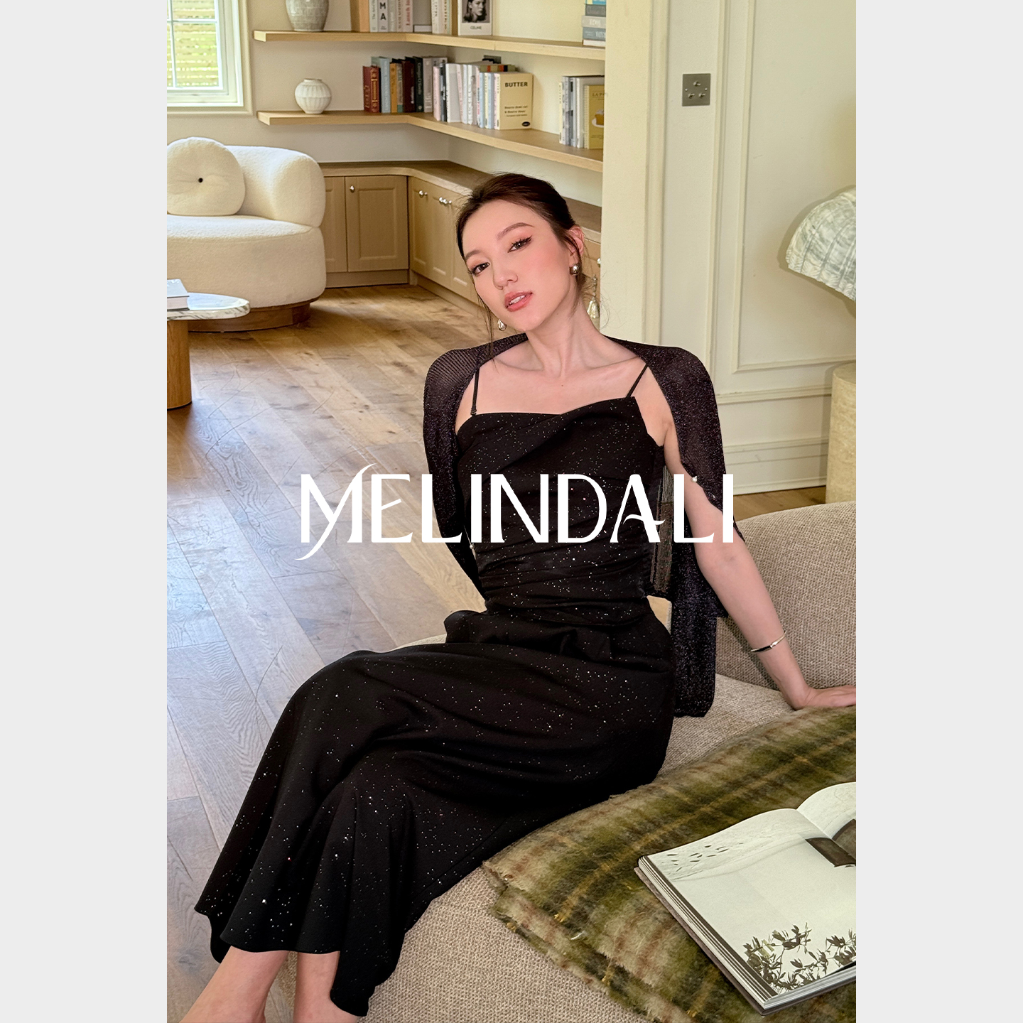 Melinda Li【银河系】细闪星光藏青色司马克褶收腰吊带半裙