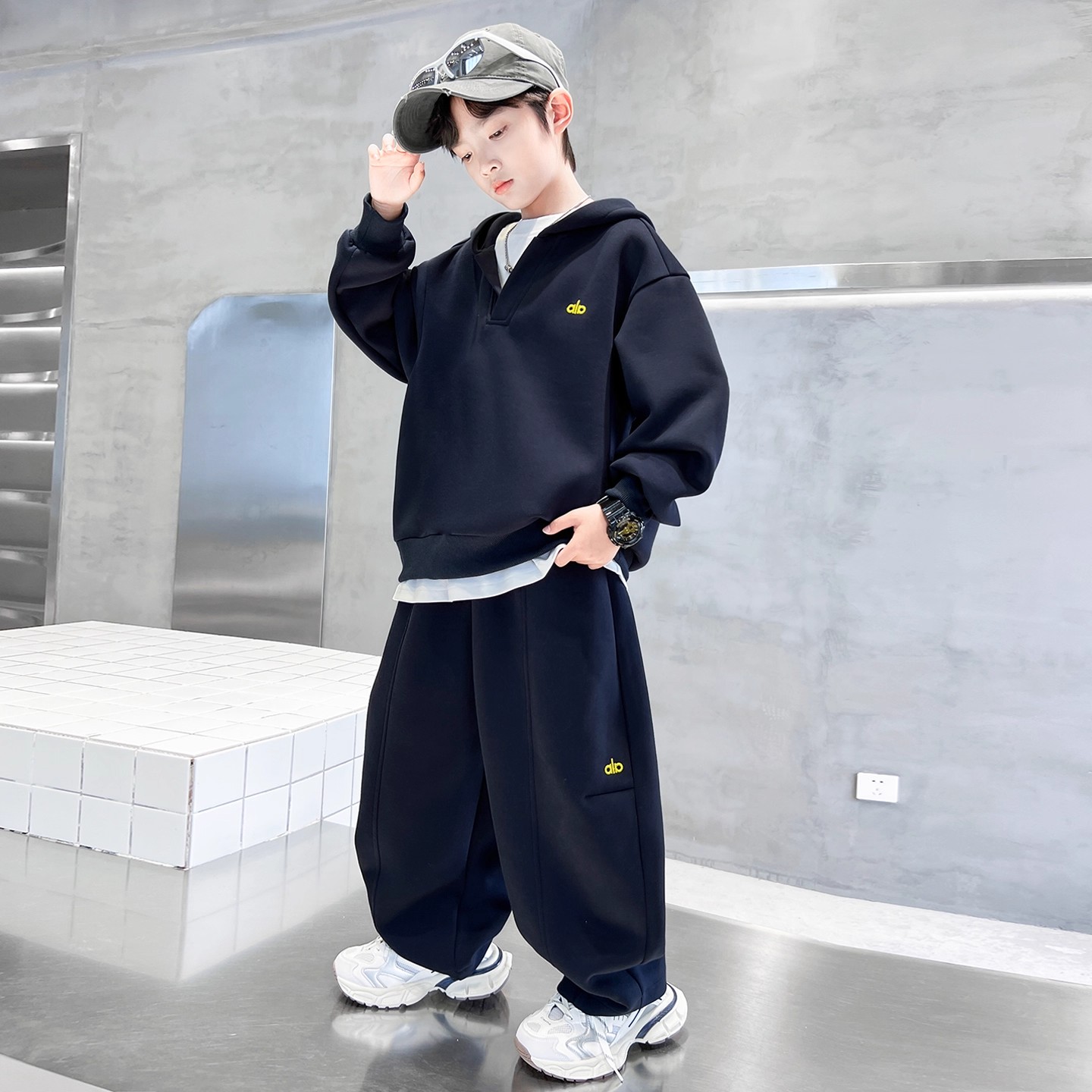 男童潮款套装2025新款秋季卫衣中大童儿童洋气秋装潮流帅气时髦潮