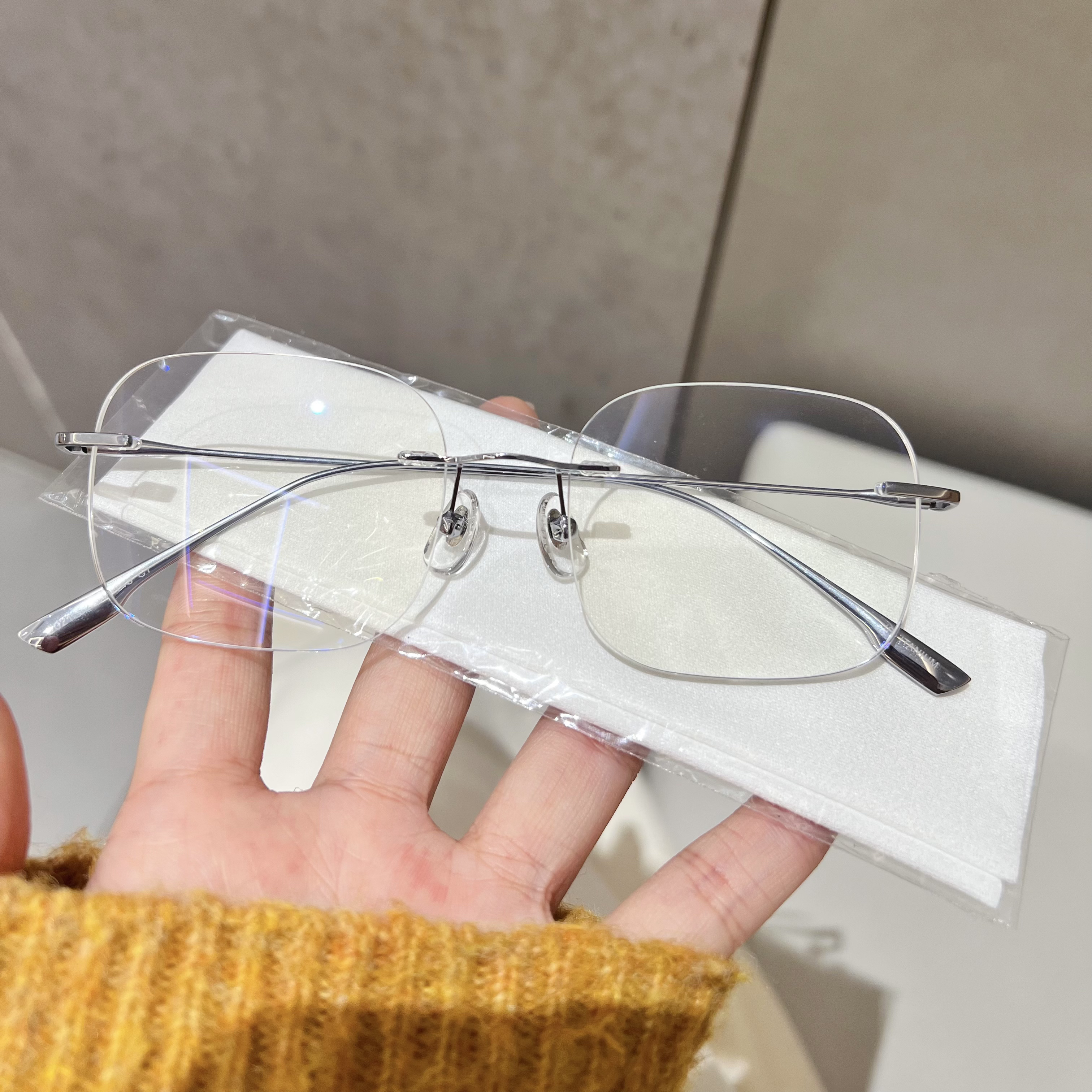 超轻纯钛无框许妍同款近视眼镜成品可配度数变色平光时尚男女款