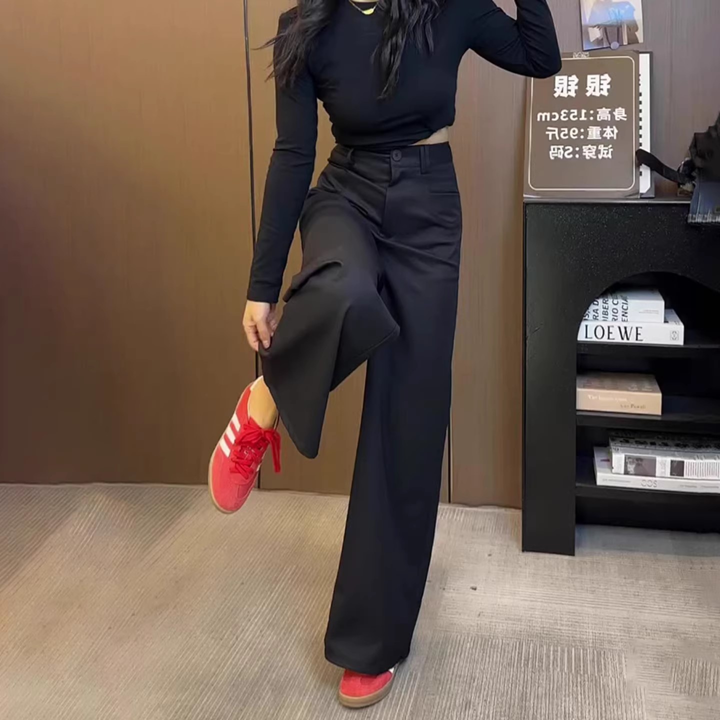 黑色简约休闲裤女秋季流行新款宽松遮胯显瘦阔腿裤时髦减龄直筒裤