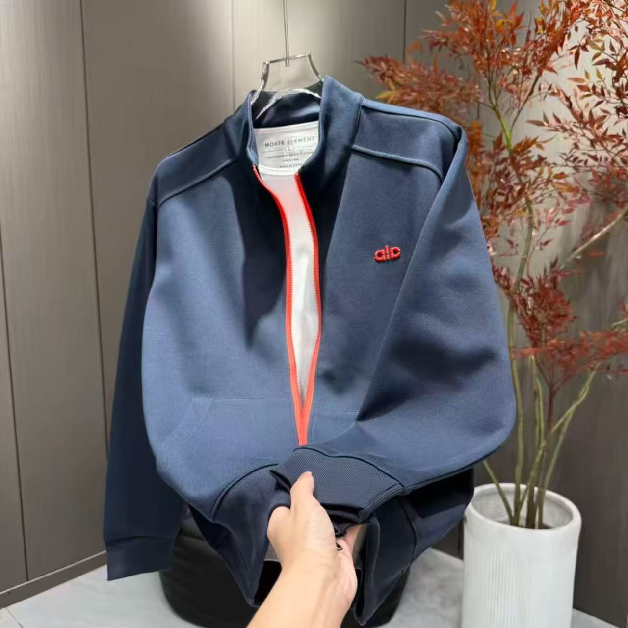 秋季男士高端时尚潮流大气设计感拉链卫衣外套