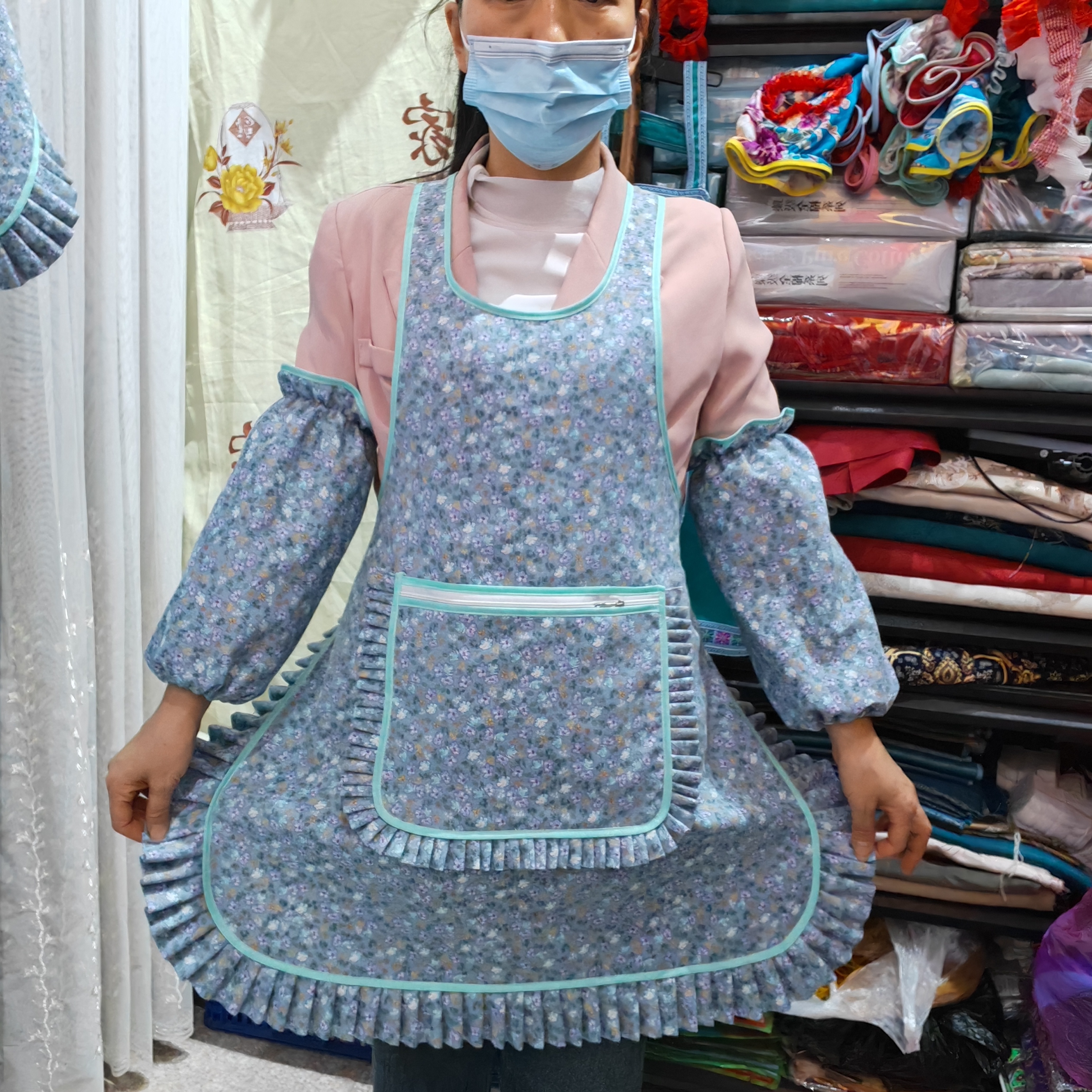 旺晨家纺新款围裙厨房专用时尚可爱防尘防污工作服自产自销