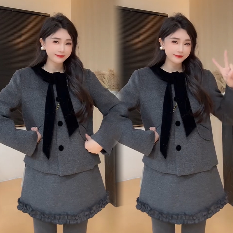 2025秋冬新款时尚显瘦气质网红高档套装女高级百搭宽松大码两件套