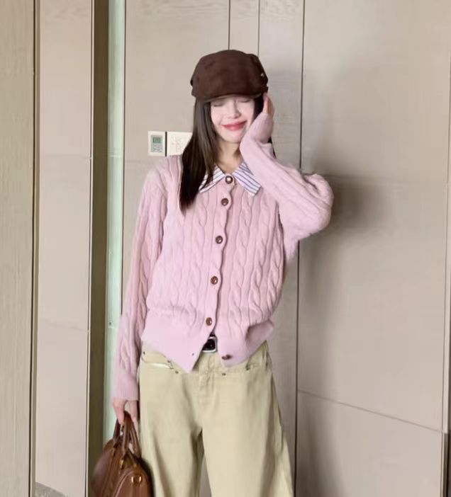 格子翻领修身型常规款针织女毛衣开衫上衣秋冬时尚H921