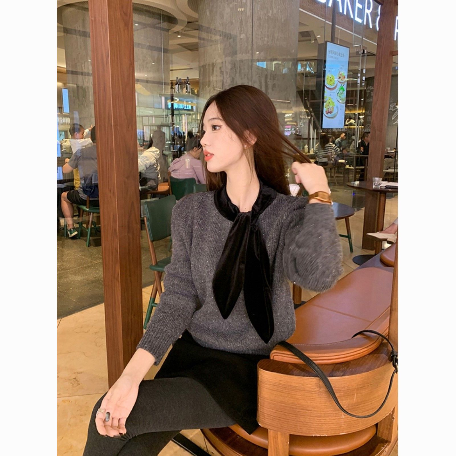 小香风系带蝴蝶结毛衣女秋冬新款设计感气质时尚法式撞色针织衫潮