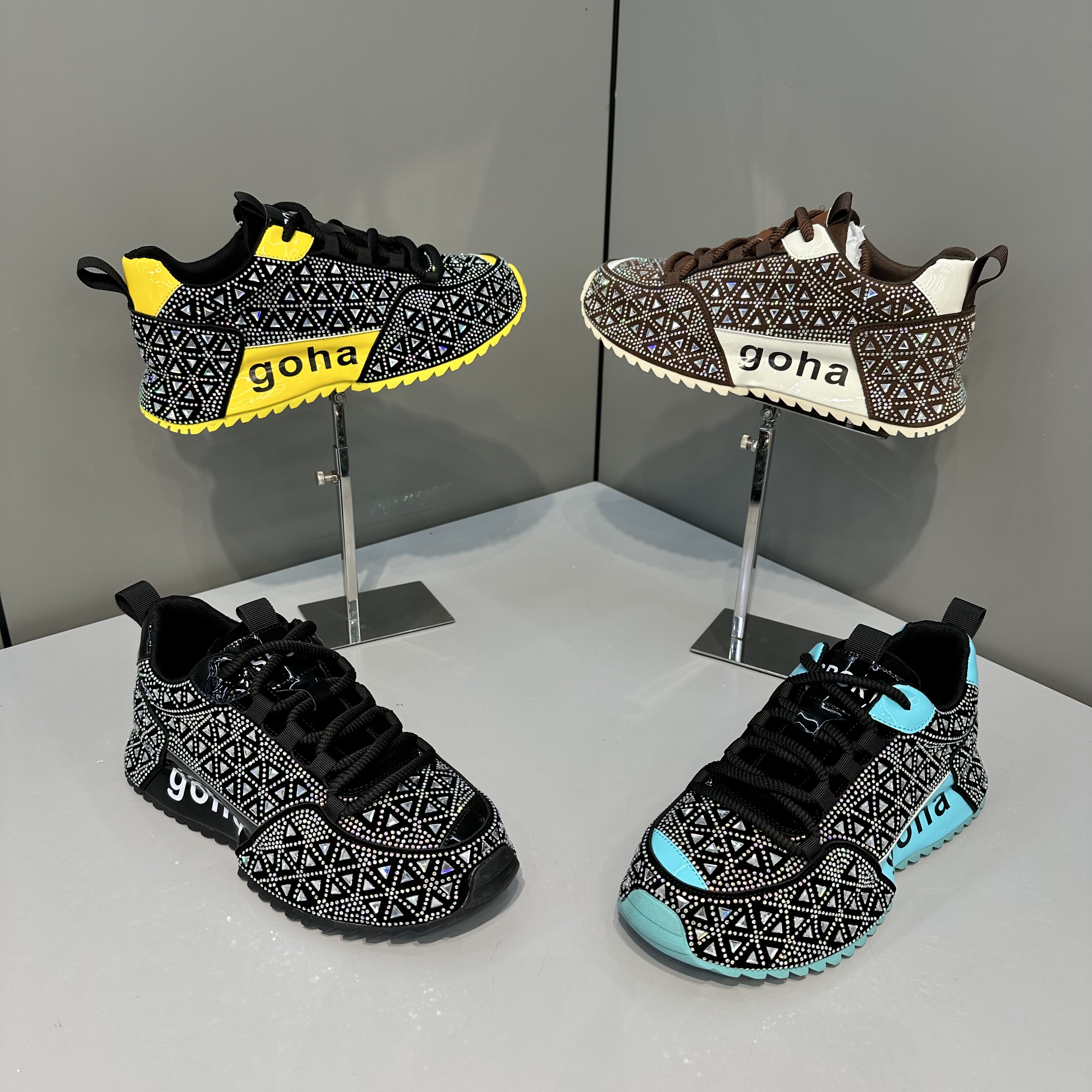 欧洲站潮牌男士小众舒适软青春亮钻软底日常潮流潮鞋（皮鞋尺码）