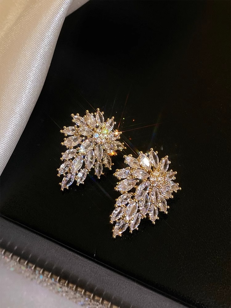 铜合金耳饰 超闪高级感满钻羽毛耳钉女轻奢气质名媛耳环大气耳饰