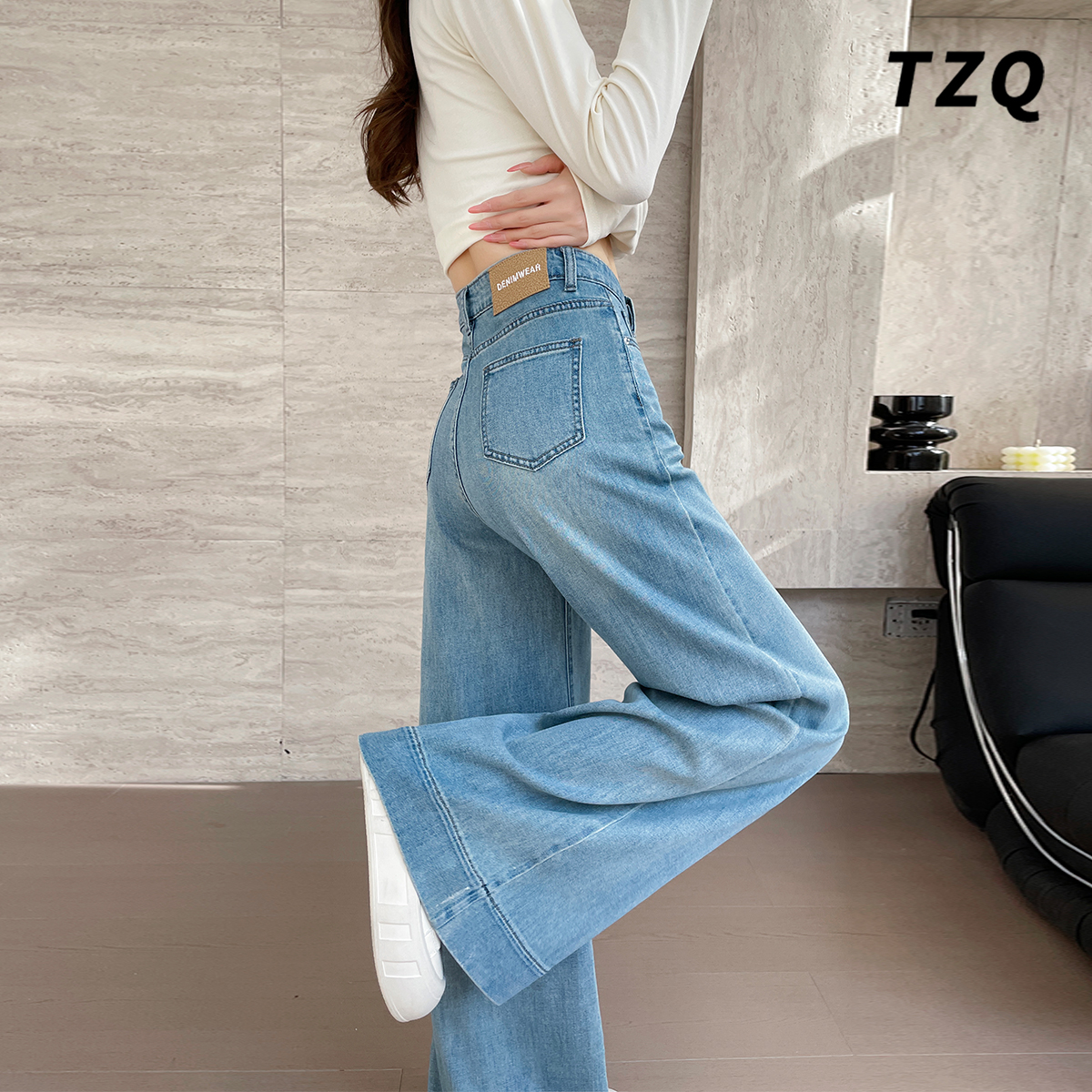 浅蓝阔腿牛仔裤女高腰宽松显瘦美式垂感直筒百搭拖地裤