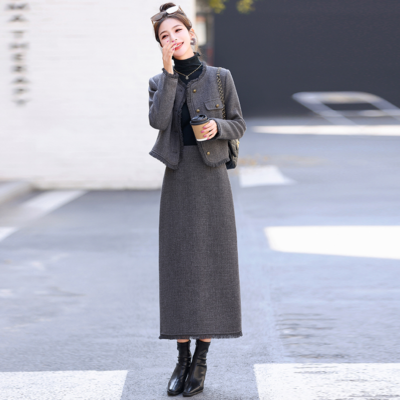 洋气减龄小香风套装裙子2025秋装新款女装外套毛呢半身裙穿搭