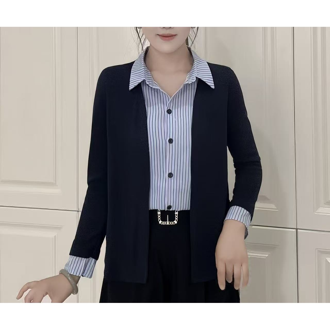 2025秋季新款洋气翻领假两件上衣Z气质女装休闲条纹长袖衬衣25182