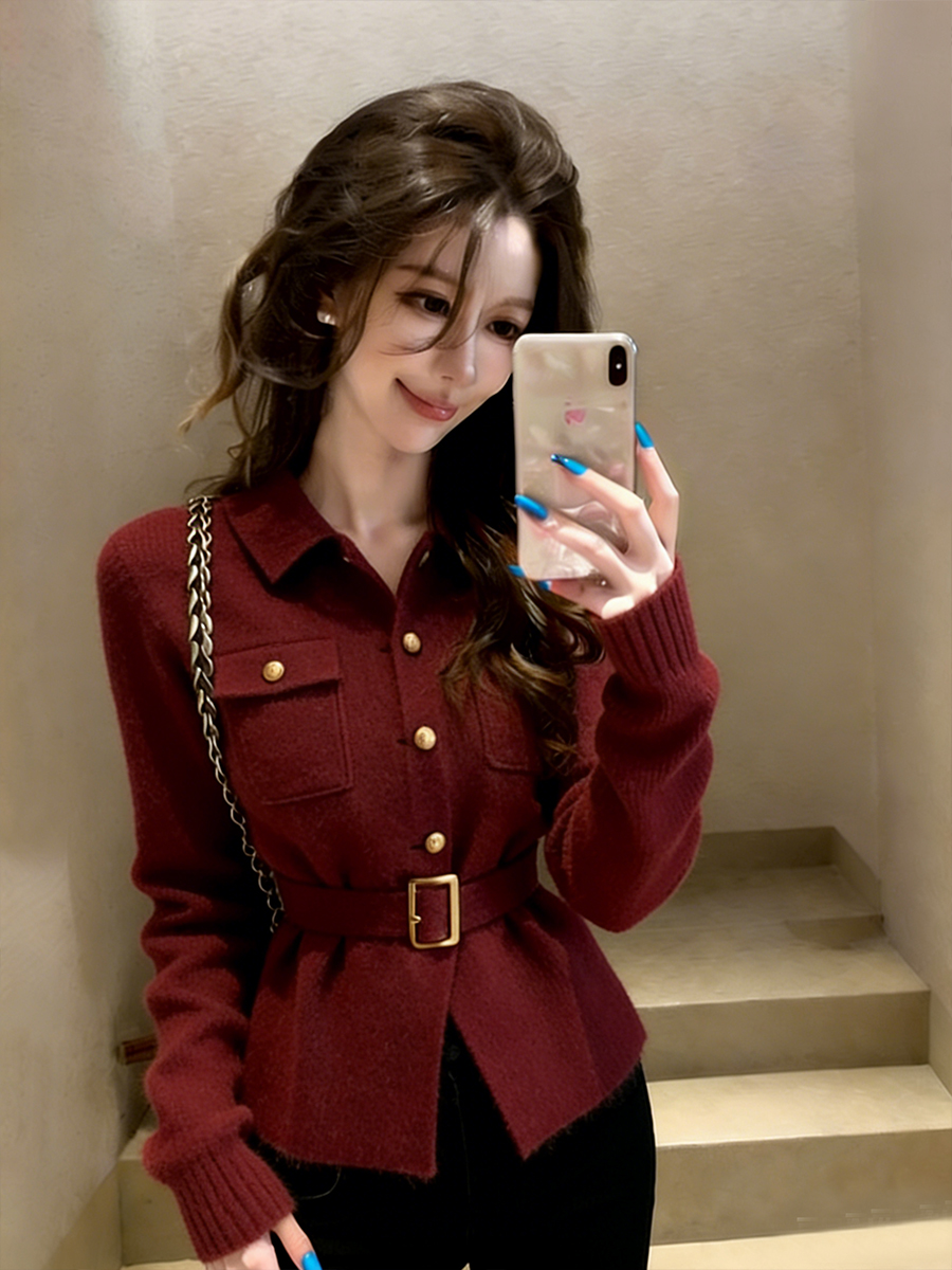 法式可外穿内搭复古气质红色翻领收腰针织衫慵懒风减龄毛衣女秋冬