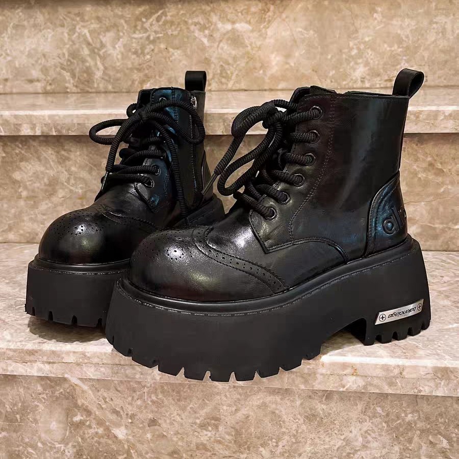 小个子增高7cm马丁靴女2025冬季新款松糕厚底英伦风显瘦短靴女鞋