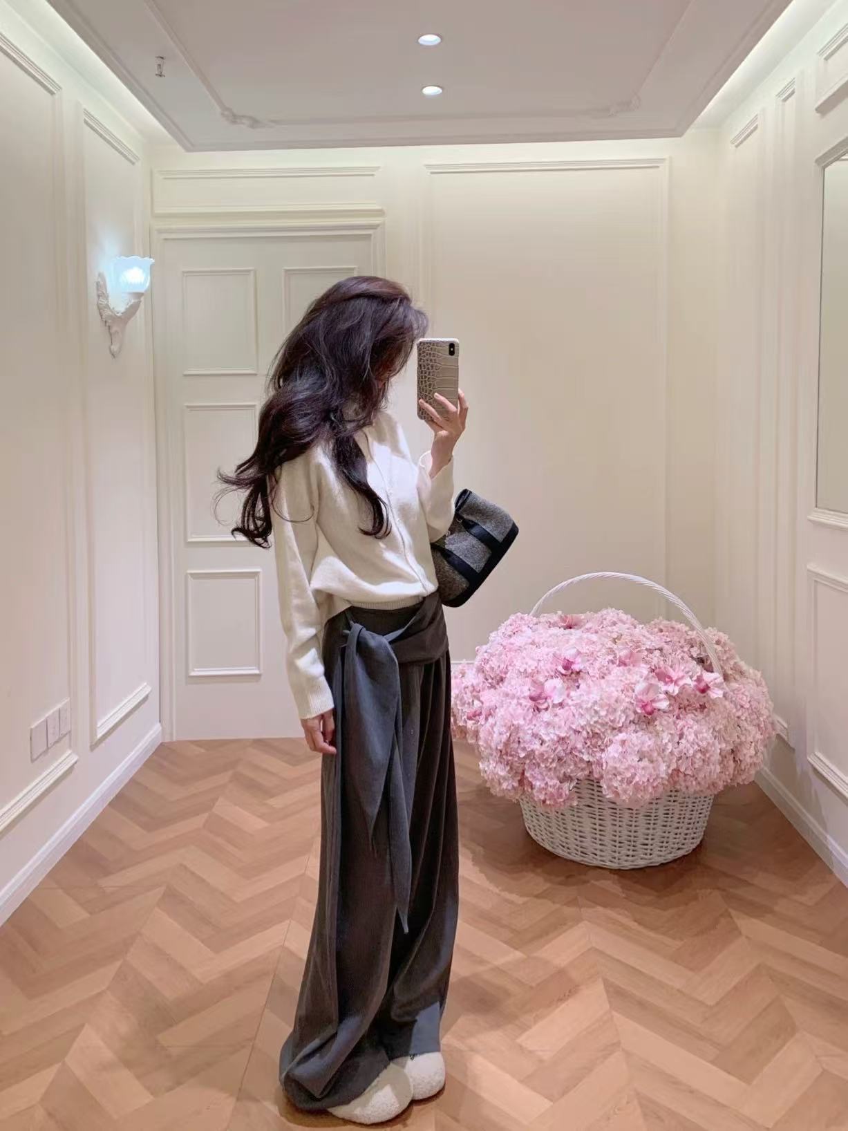 春秋新款流行时尚潮牌女装韩版高领洋气长袖针织开衫垂感休闲裤