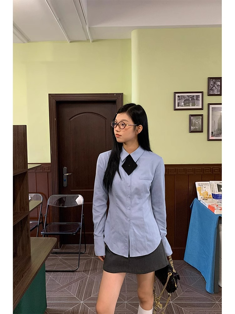 蓝色衬衫女春夏新款高级感收腰内搭打底韩系上衣学院风长袖带领带