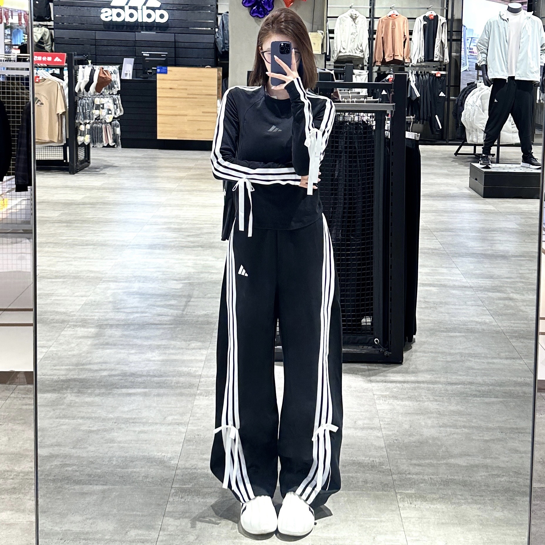 adidas阿迪达斯女子运动休闲长裤子KG3855