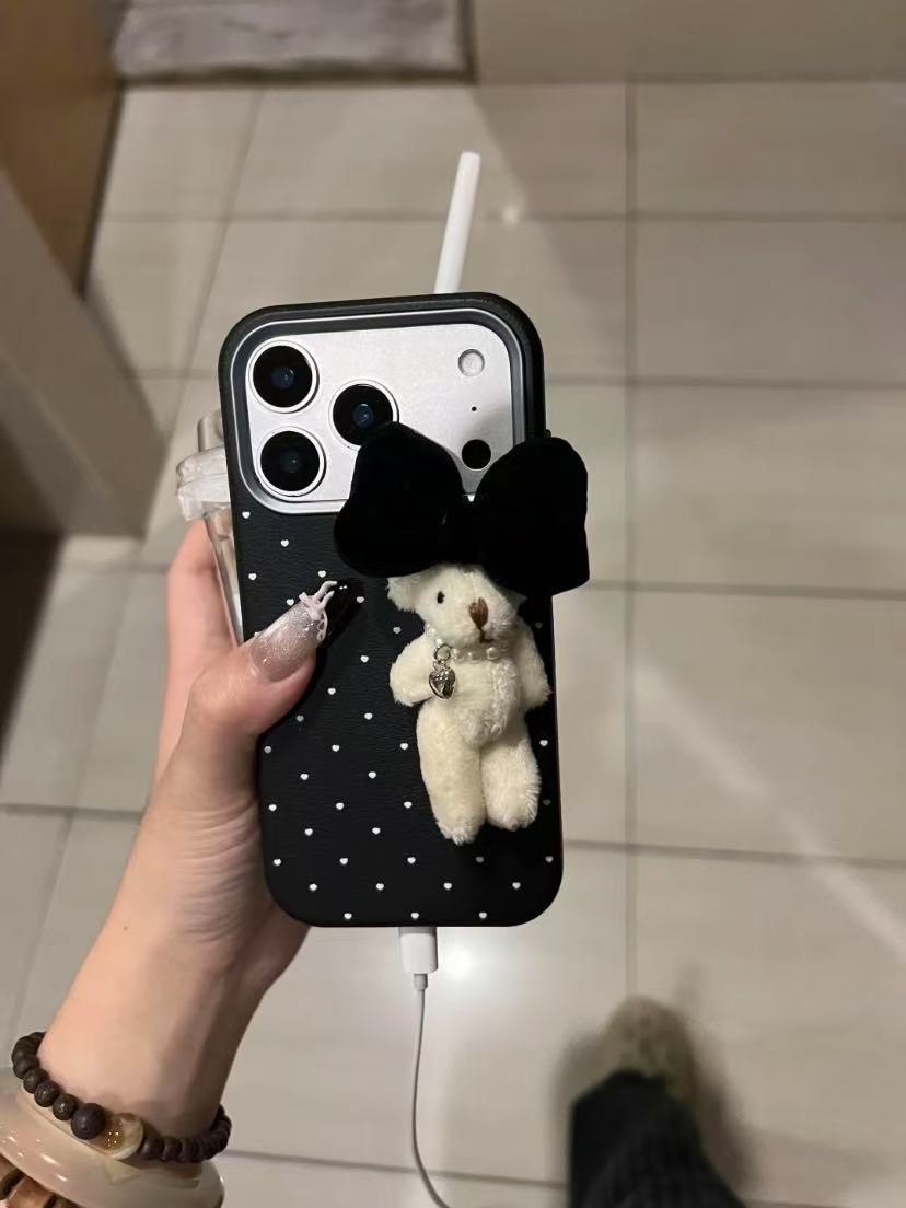 韩系波点黑蝴蝶结公仔兔适用iPhone17pro手机壳苹果16pro皮纹15新