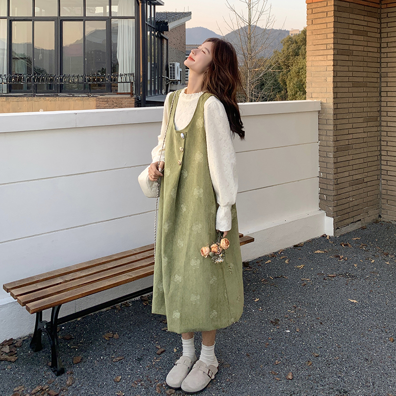 温柔穿搭甜美减龄蕾丝打底衫绿色印花背心长裙两件套连衣裙女春新