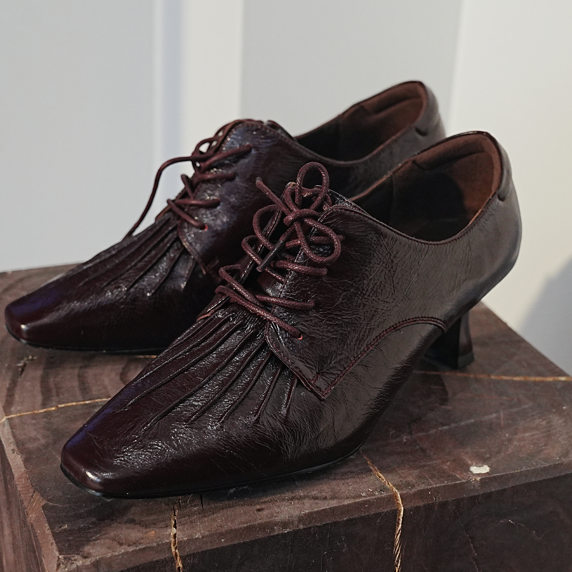 金雀绫【巴黎漫步】设计师款复古方头经典休闲高跟鞋SZAK3XAM123