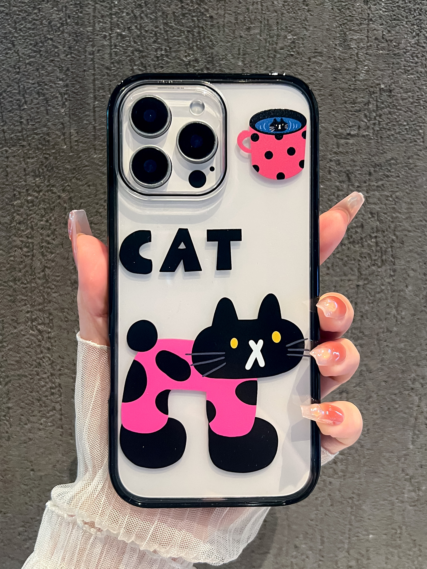 适用苹果16ProMax新款手机壳iPhone15pro硅胶防摔14字母波点猫咪